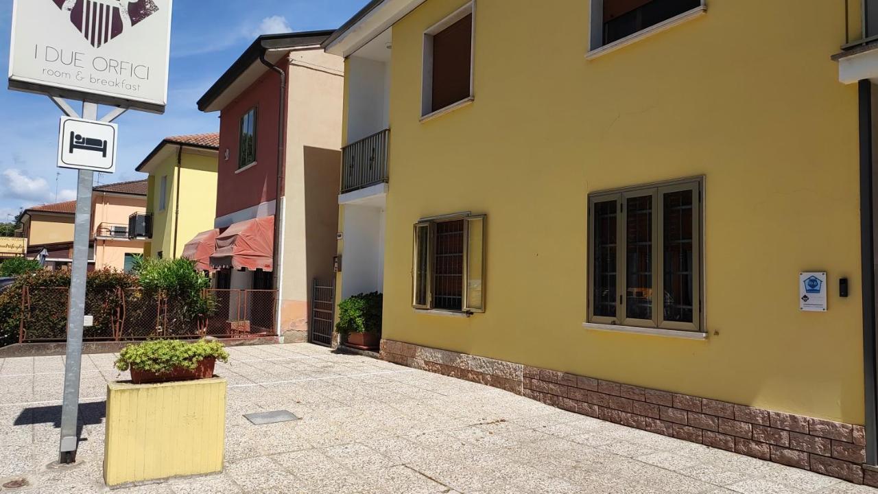 I Due Orfici Acomodação com café da manhã Cona  Exterior foto